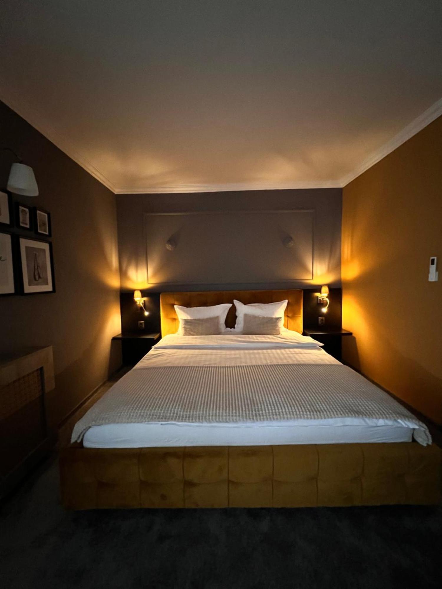 Hotel Coco Timisoara Bagian luar foto
